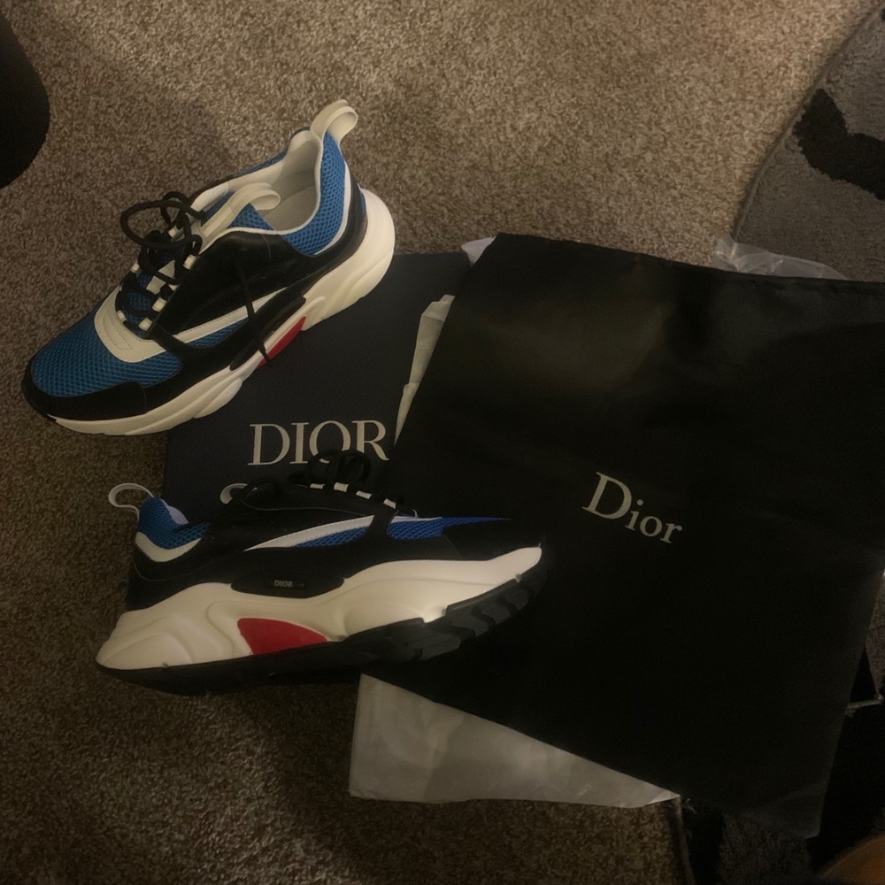 B22 Dior - Picture 4 of 9